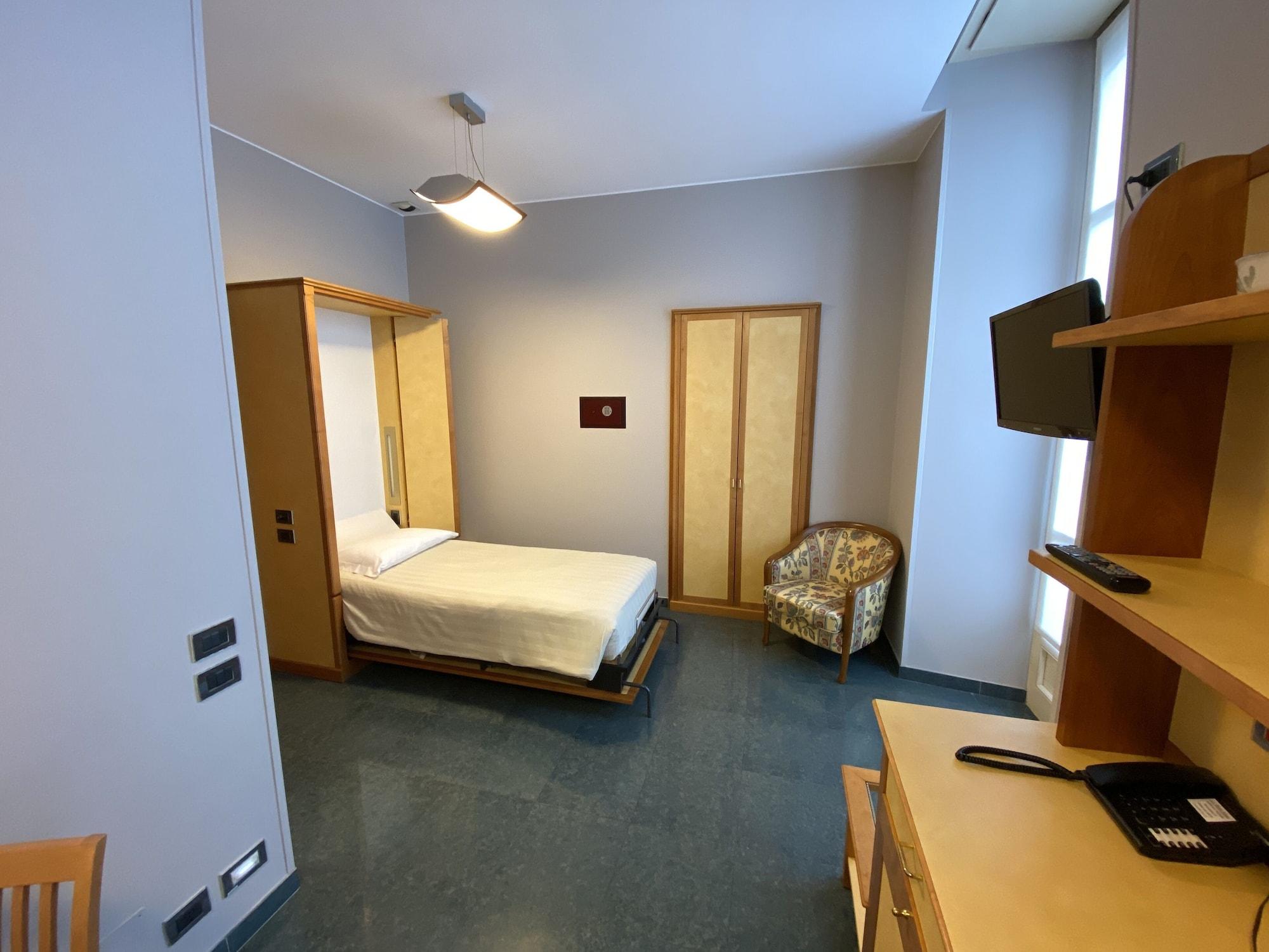 Le Petit Hotel 3*