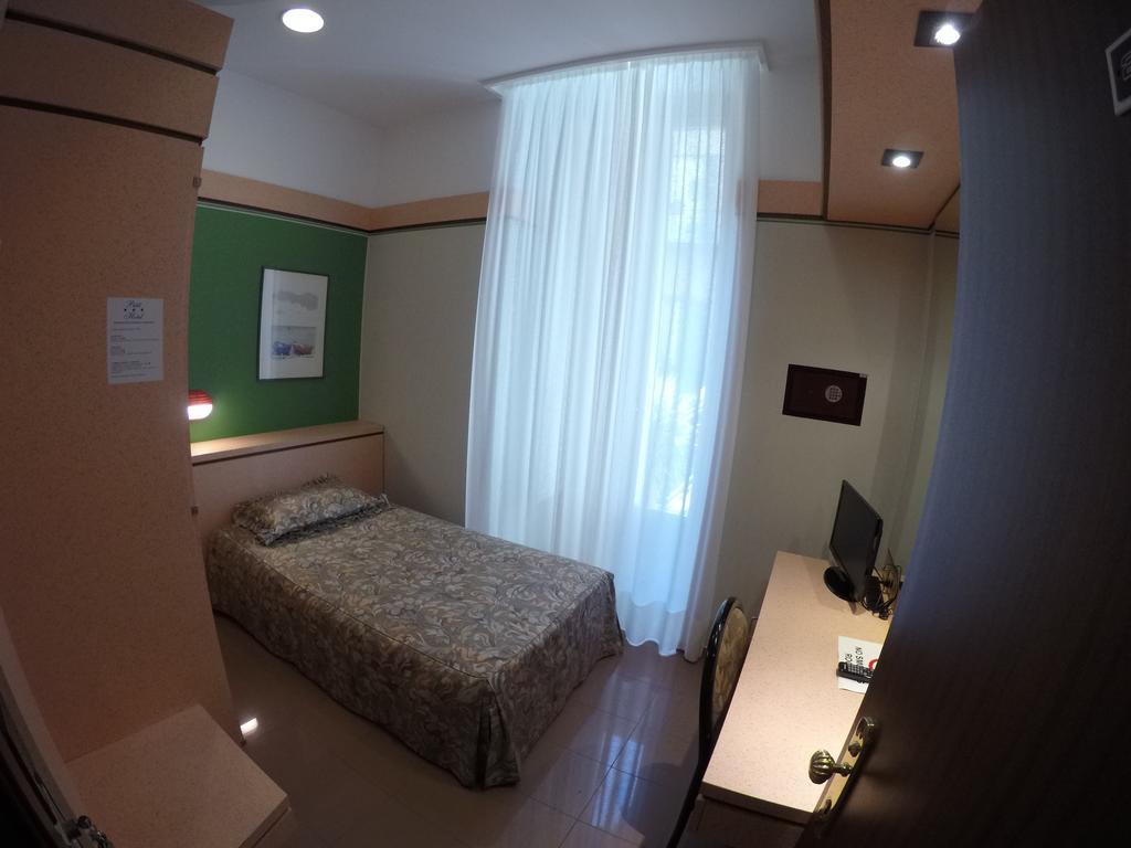 Le Petit Hotel